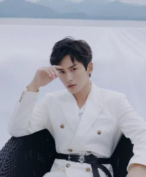 爆料热巴杨洋最新综艺,甜蜜互动引期待！  第2张